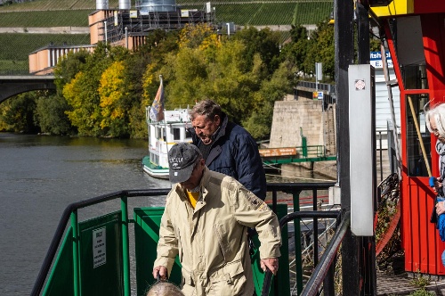 Auf nach Veitshöchheim - das Schiff wird bestiegen